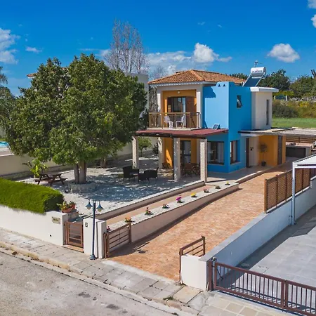 Joan * Agios Theodoros