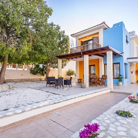 Joan * Agios Theodoros